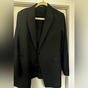 Theory Etiennette Blazer in Good Wool